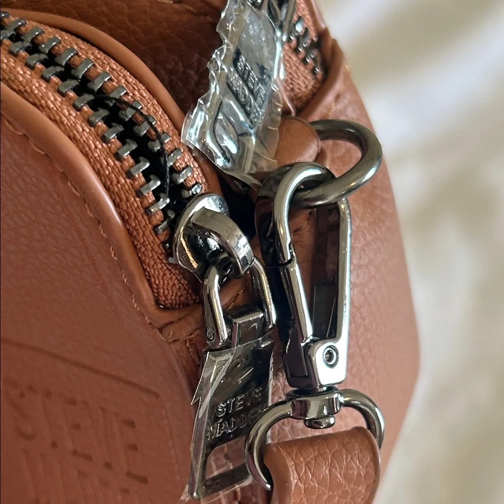 NWOT/ Never Used Steve Madden Tan Embossed Crossbody Bag